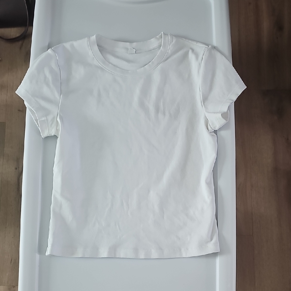 Uniqlo White Baby Tee